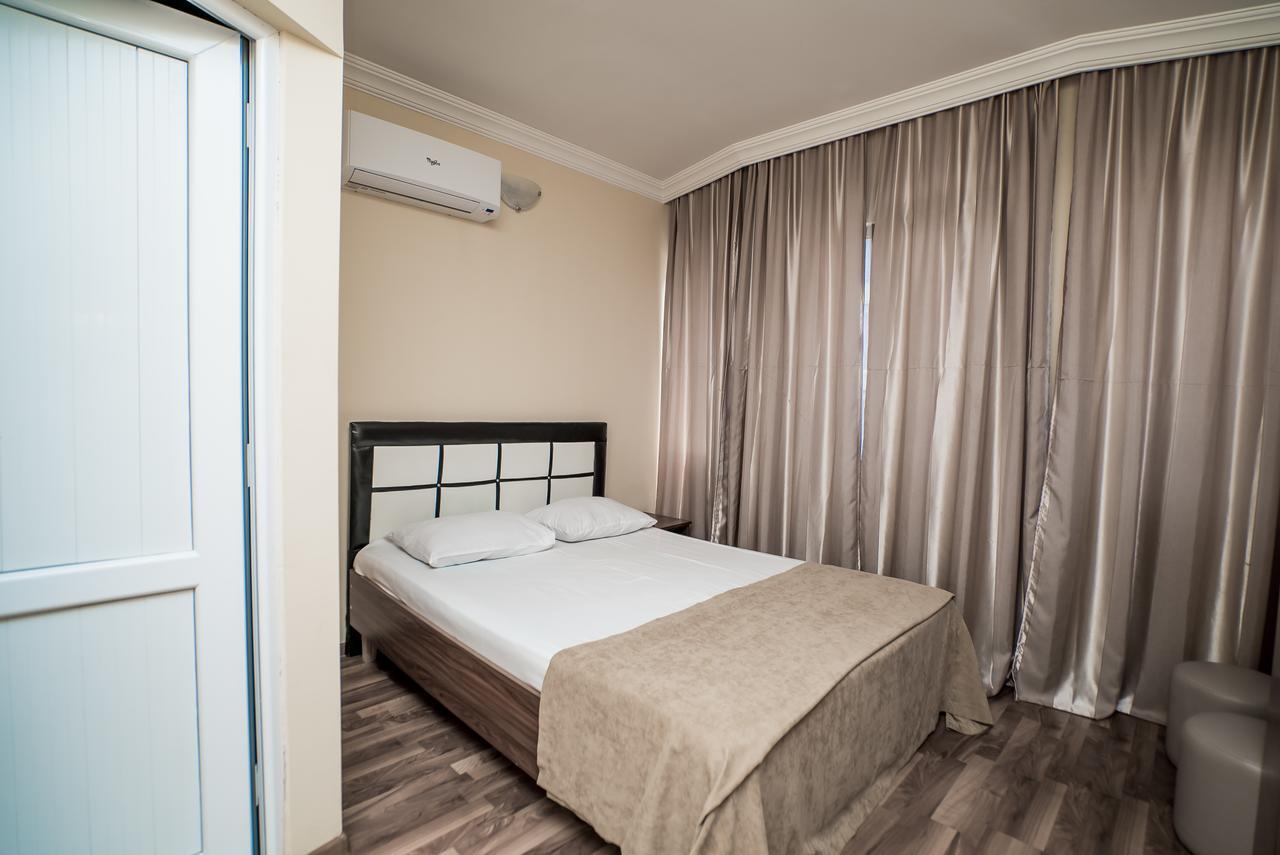 Hotel Dadiani Батумі Екстер'єр фото